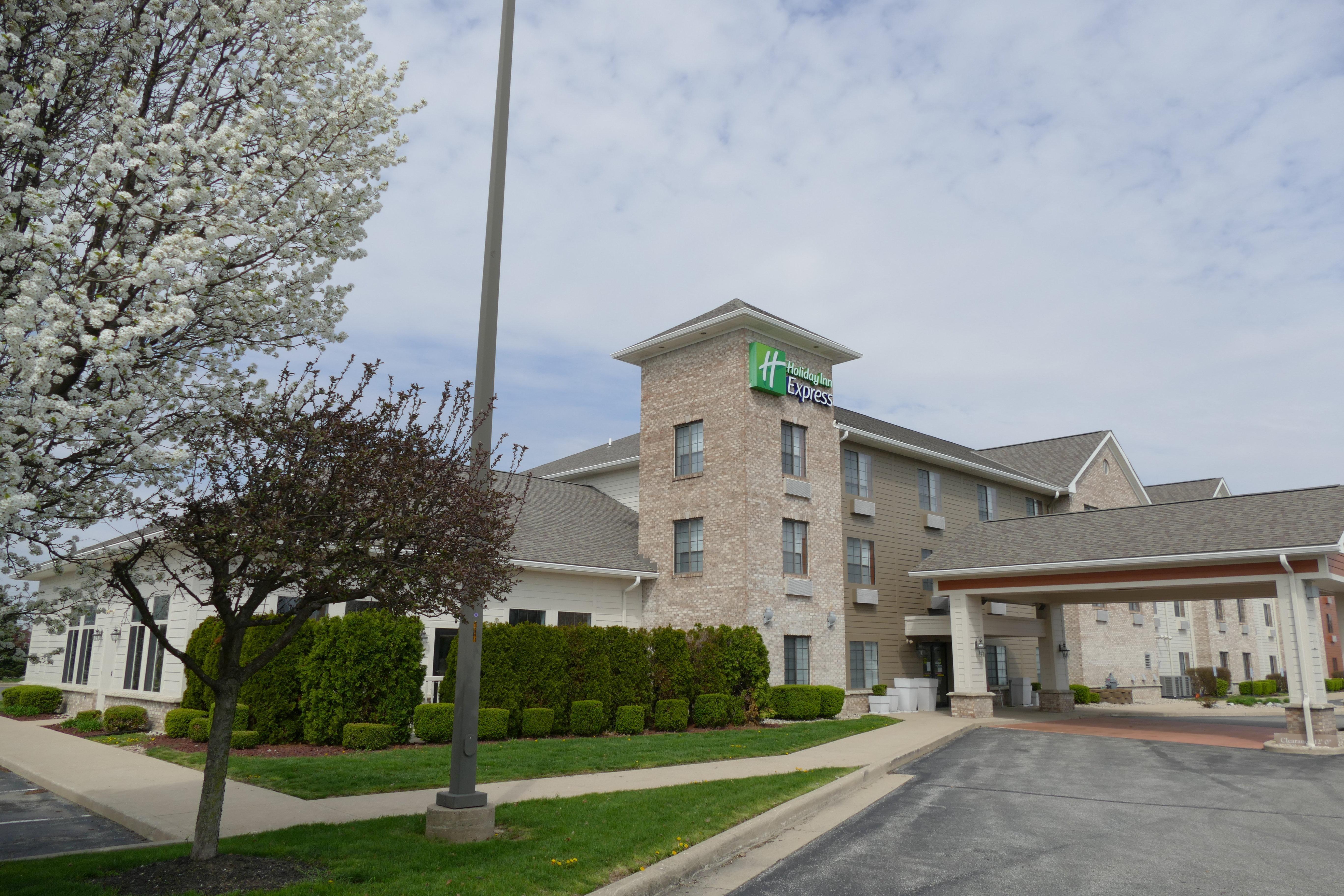 Holiday Inn Express Greensburg By Ihg Exterior foto